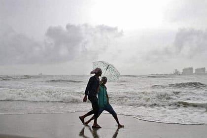 IMD Rainfall Alert: Heavy Rains Predicted in Multiple Indian States, Flood Risk Expected in Many Areas